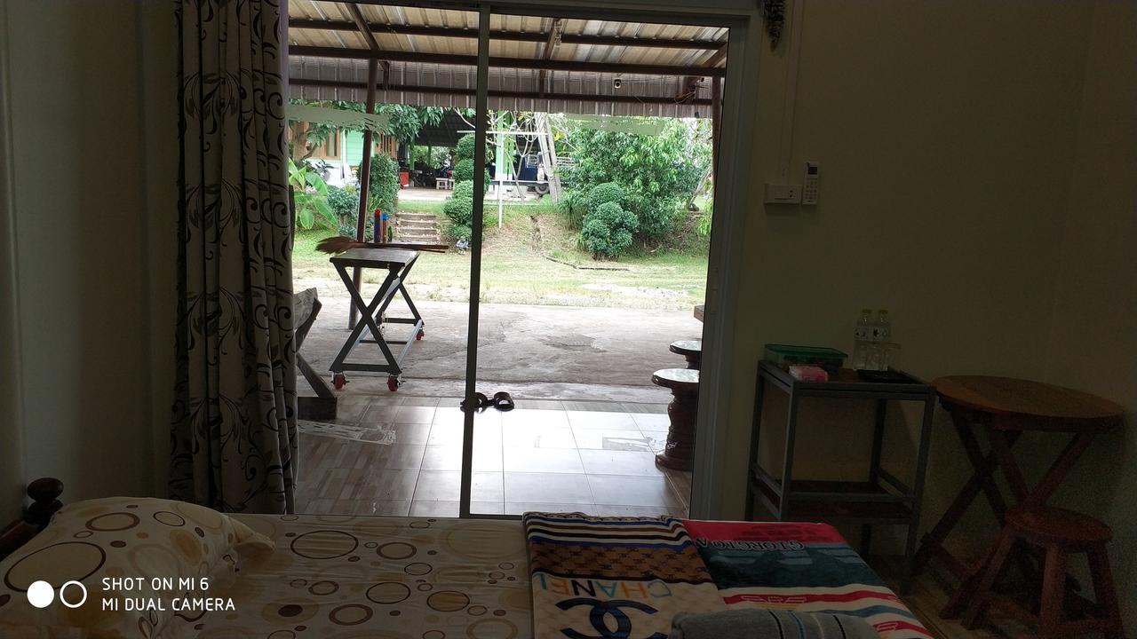 Baan Pak Phutawan Resort Takat Ngao Ngoại thất bức ảnh